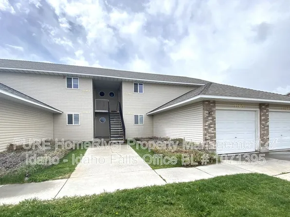 3184 Chasewood Dr, Ammon, ID 83406