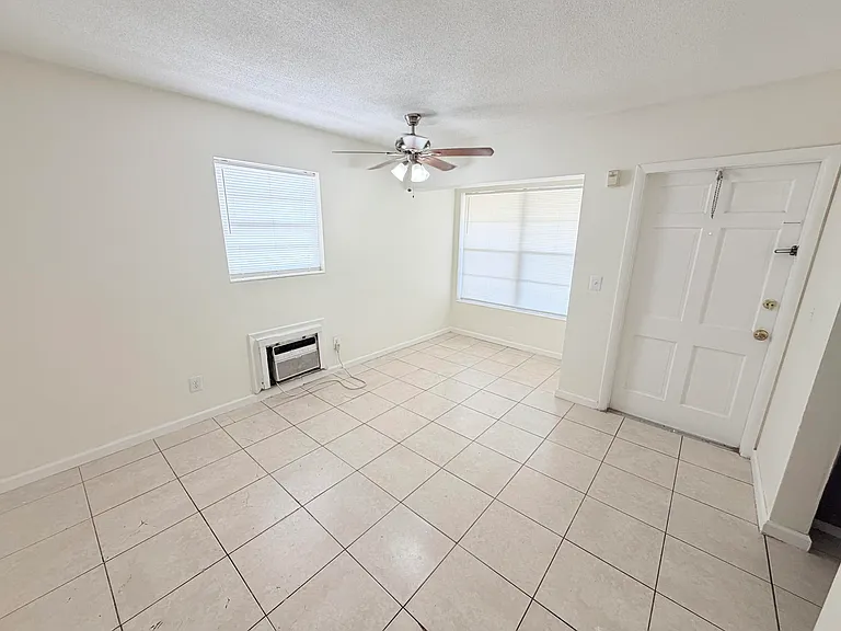 3030 NW 43rd Ter #207 — Photo 2