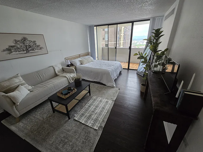 1020 15th St #21 — Photo 8