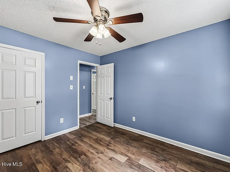 509 Redwood Pl — Photo 16