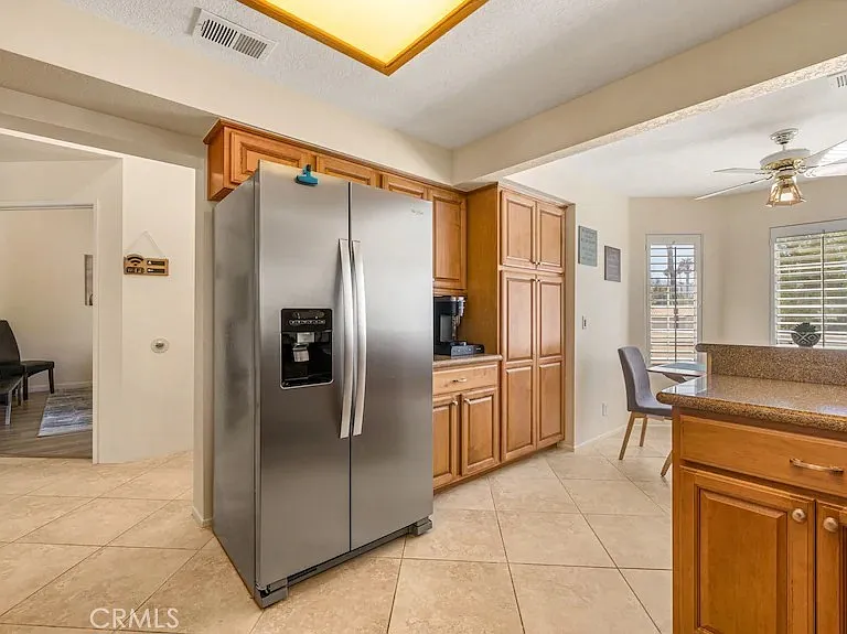 344 Vista Royale Dr — Photo 8