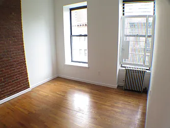 Rented by Glasser Realty LLC