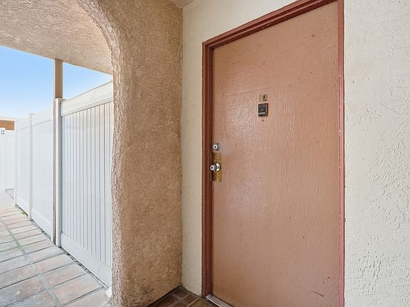 3rd image of 7924 Woodman Ave Unit 2