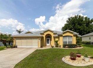 76 Golfview Cir, Umatilla, FL 32784