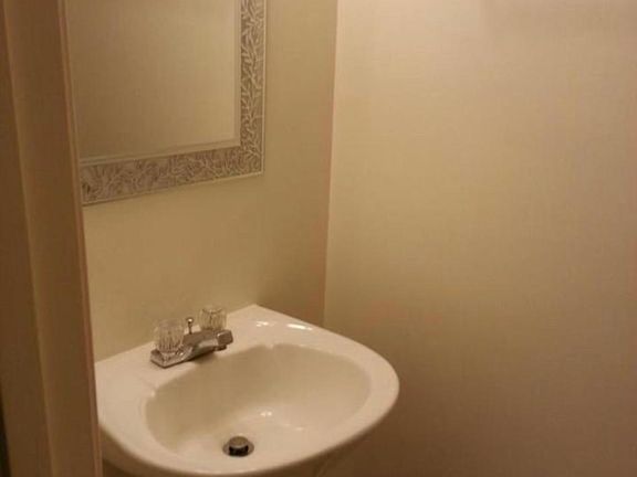 5th image of 301 Royce Ct