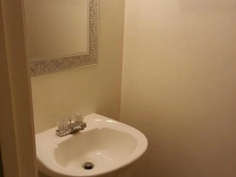 301 Royce Ct — Photo 5