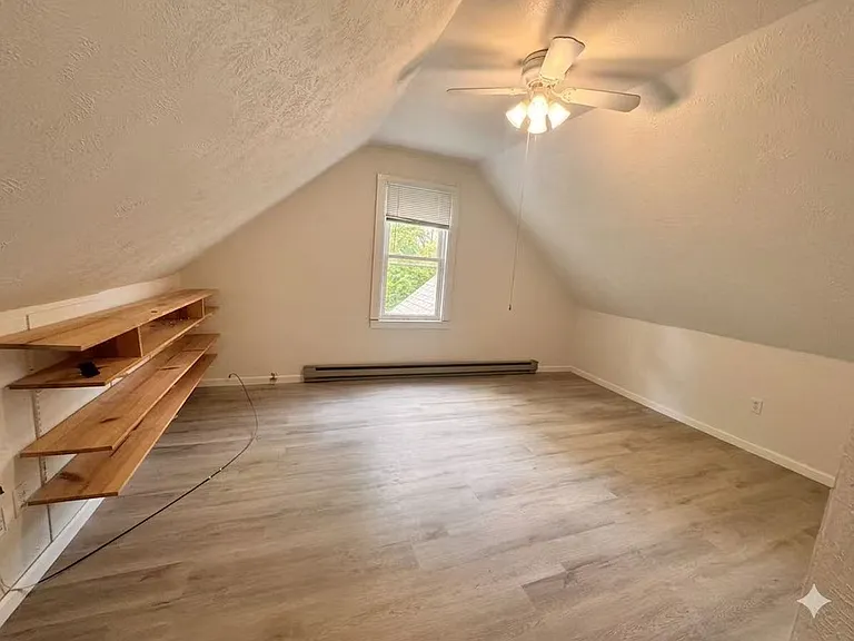 3387 Clarendon Rd #3 — Photo 3