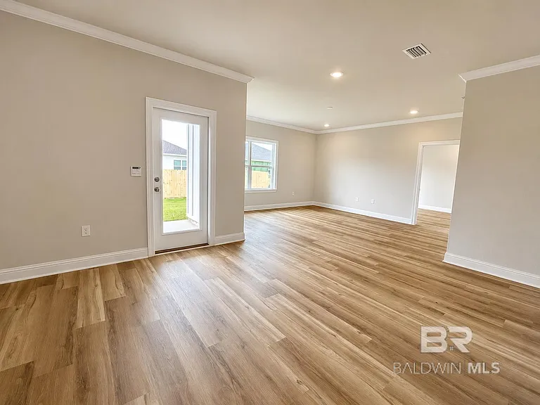 21812 Aleutian Ave — Photo 4