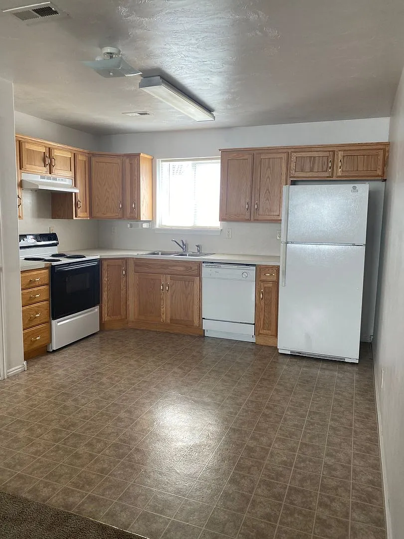 A125ND — Photo 2
