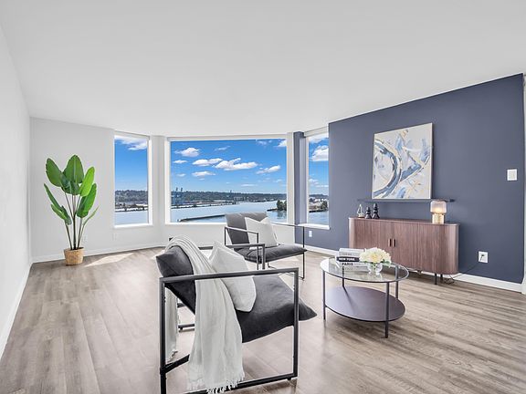 3rd image of 1065 Quayside Dr #1404