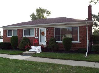 19000 Rosetta St, Eastpointe, MI 48021
