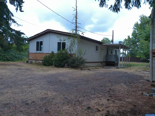 9747 Stayton Rd SE, Aumsville, OR 97325