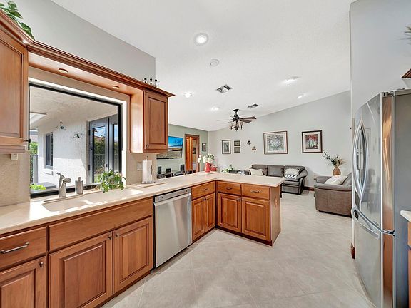 5th image of 5301 NW 65th Terrace