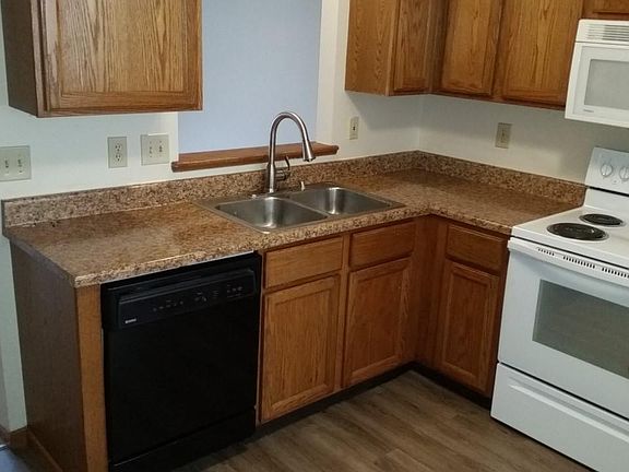 5th image of 348 Springwood Ln