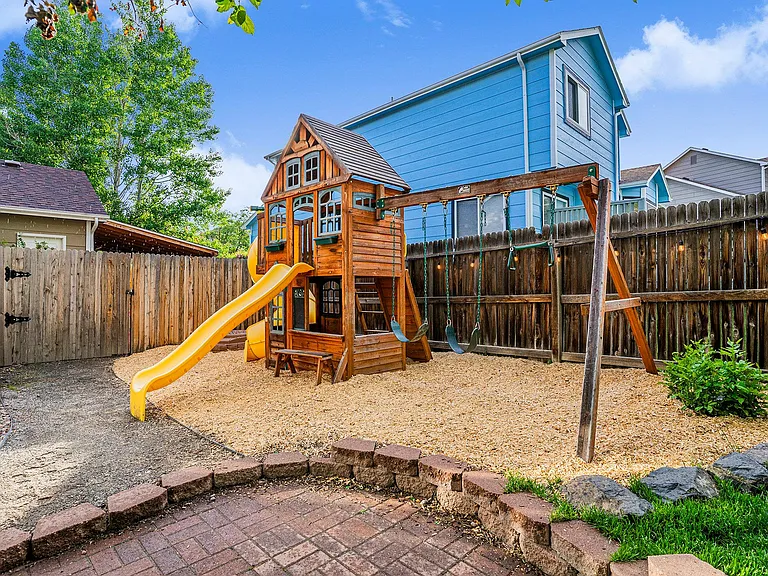 8219 Radcliff Dr — Photo 43