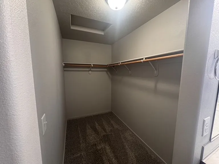 17611 E Maxwell Ave — Photo 15