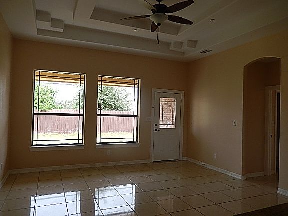 3rd image of 2211 Llano Mediano Ln