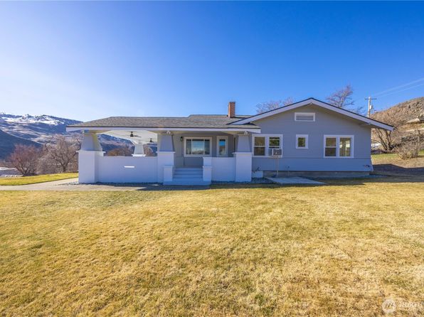 242 3rd Street, Chelan Falls, WA 98817