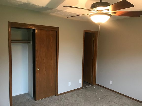 2nd image of 4709 N 126th St