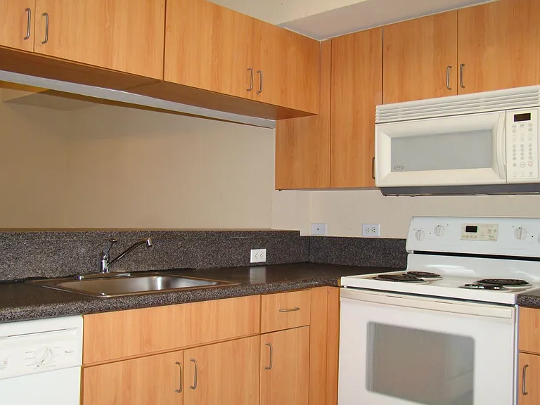 City Center Apartments — Photo 11