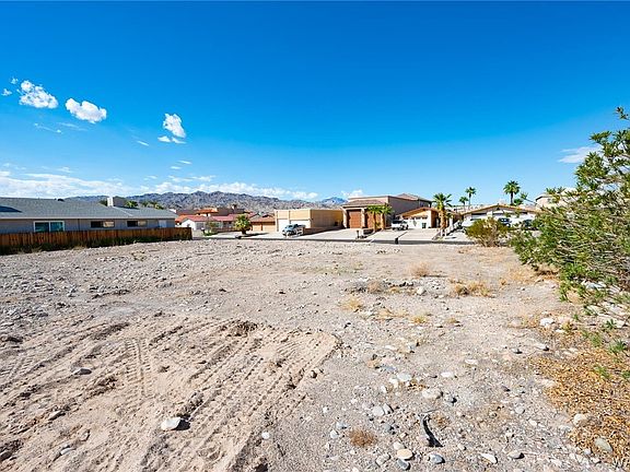 3rd image of 892 Riverfront Drive