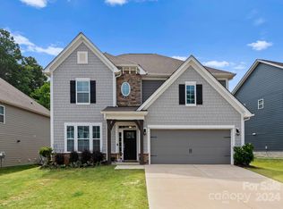 3949 Lake Breeze Dr, Sherrills Ford, NC 28673