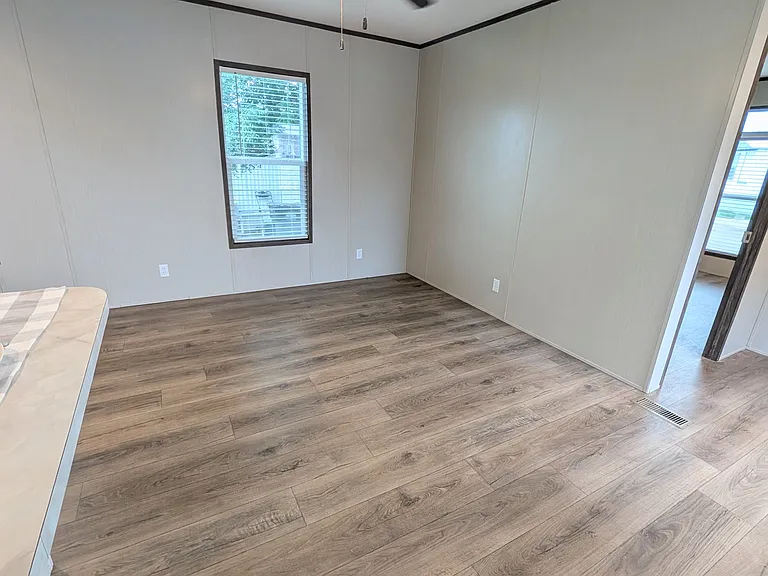 121 Black Walnut — Photo 5