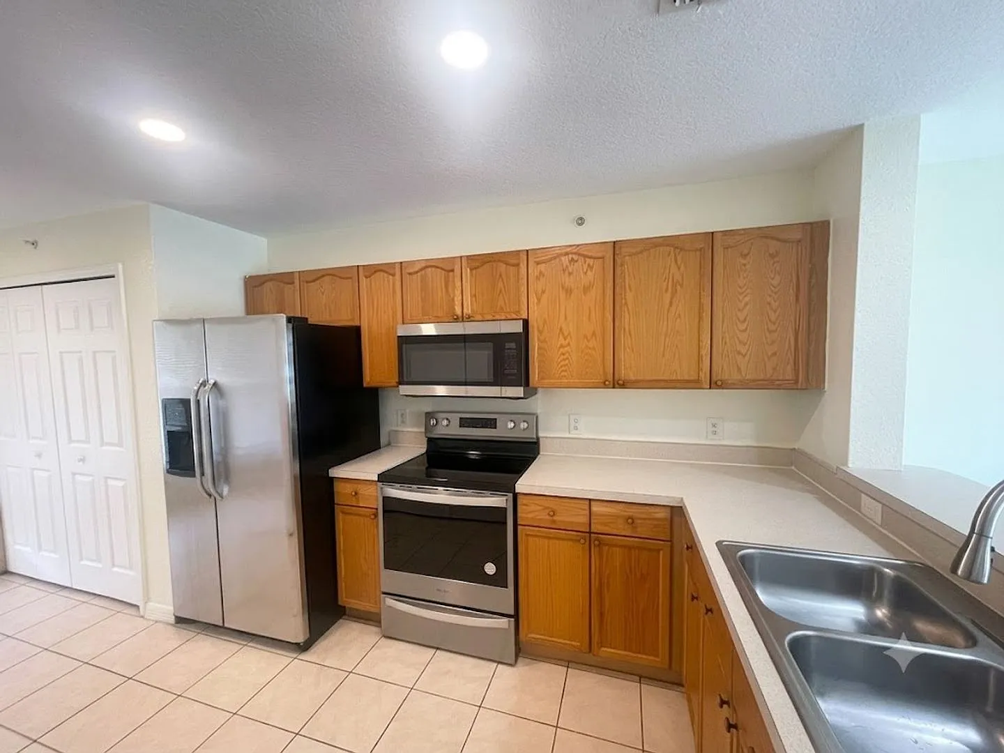 Welcome Home to 2607 Emerald Lake Ct | Kissimmee, FL 34744 — Photo 4