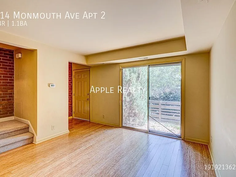 914 Monmouth Ave #2 — Photo 2