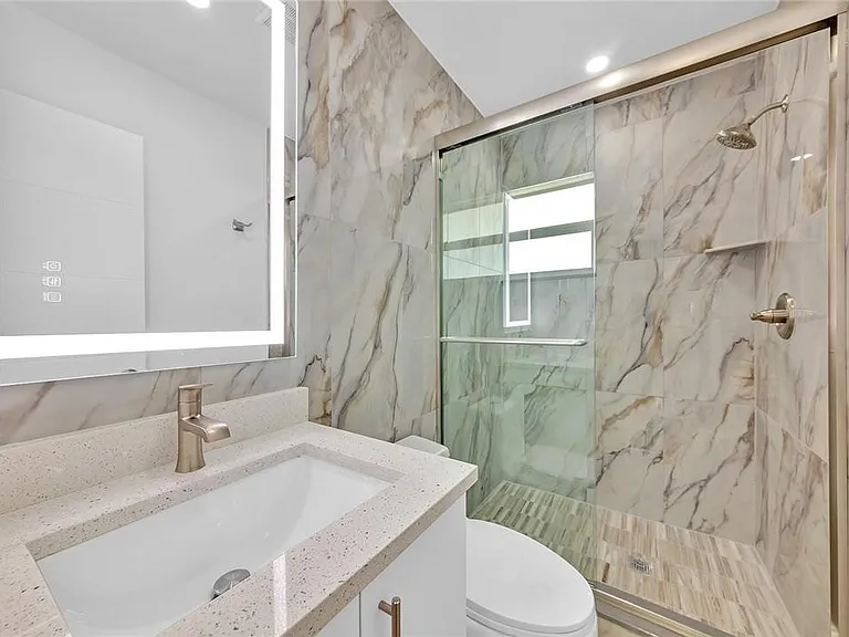 5122 NE 19th Ave #3 — Photo 9