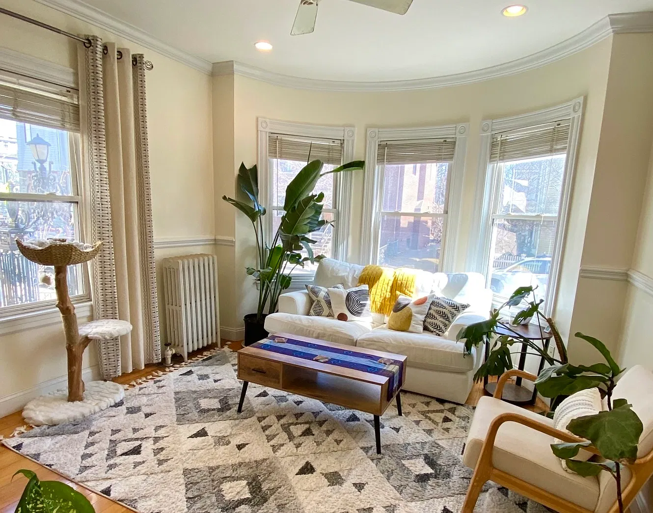 1 bed, 758 sqft, $3,000 — Photo 1