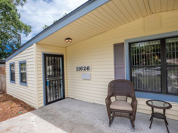 3rd image of 11626 Surfwood Ave