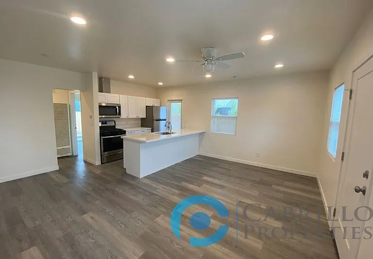 4132 Utah St — Photo 8