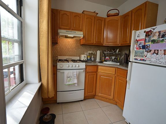 2nd image of 35-07 Ditmars Blvd #3