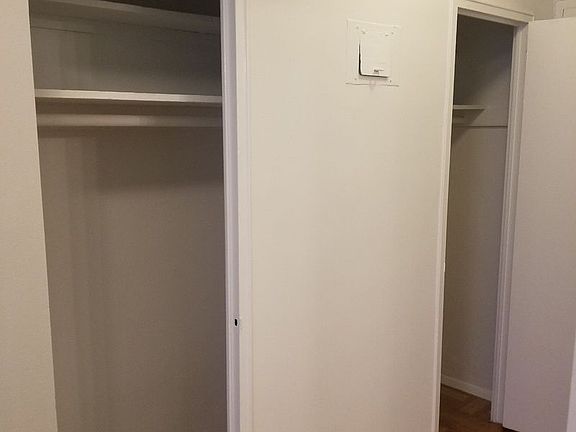 3rd image of 30 W 60th St APT 3Y