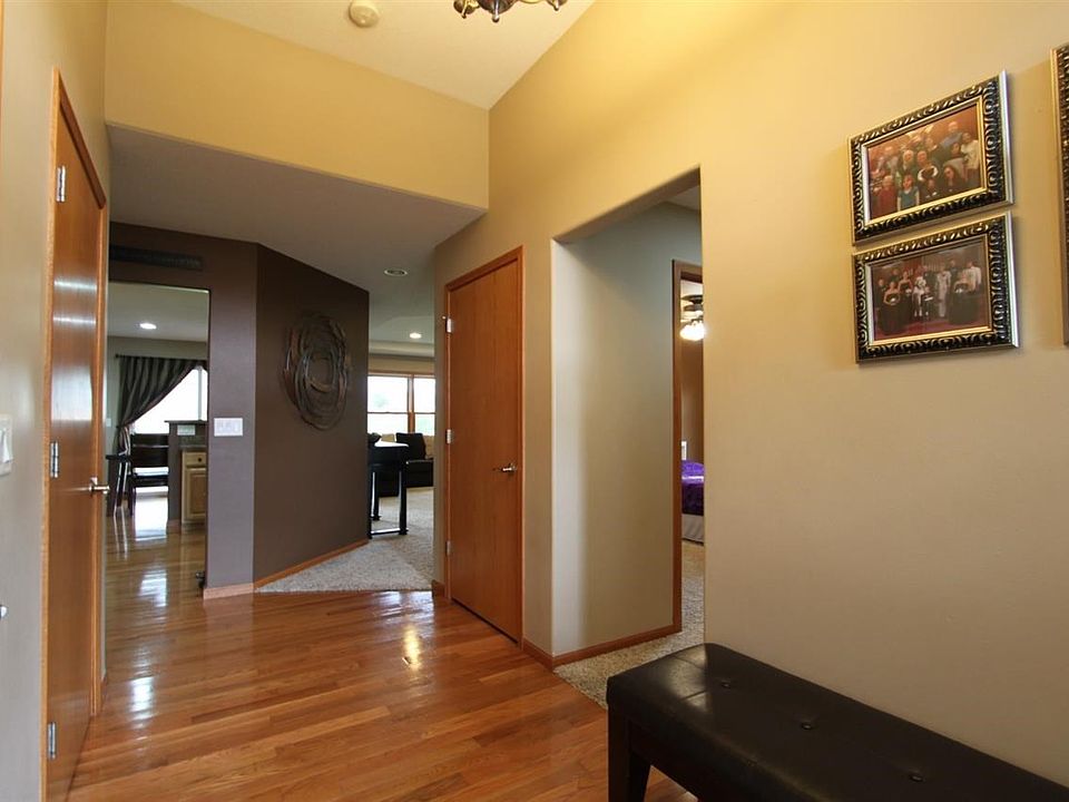 1st image of 2205 Boxwood Dr