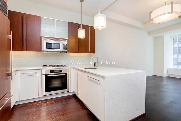 Rented by Mirador Real Estate | media 25