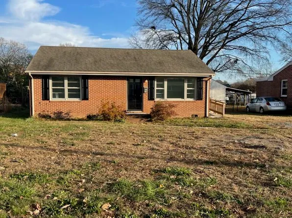 920 Cleveland St, Roanoke Rapids, NC 27870