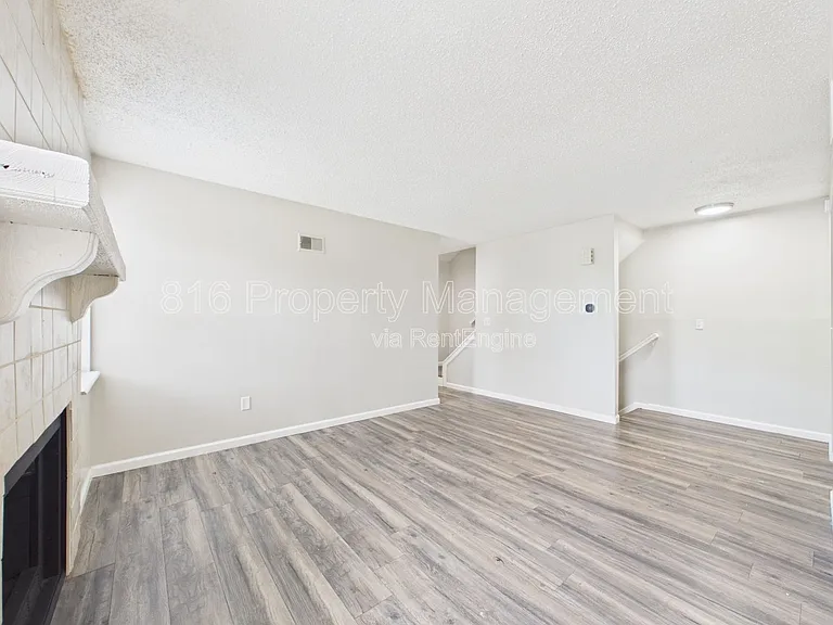 3102 Eaton St — Photo 3