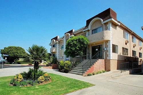 2nd image of 12602 Venice Blvd APT 108