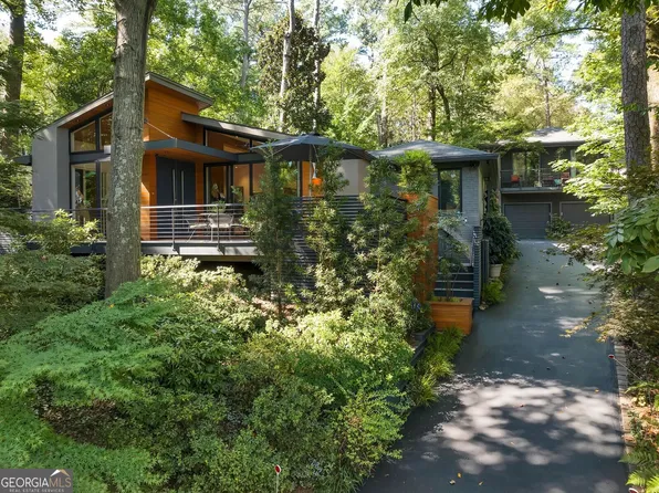 456 Overbrook Dr NW, Atlanta, GA 30318