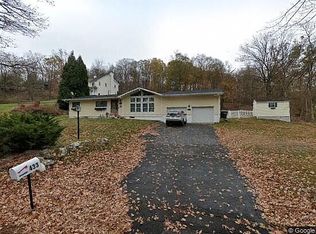 433 Storms Rd, Valley Cottage, NY 10989