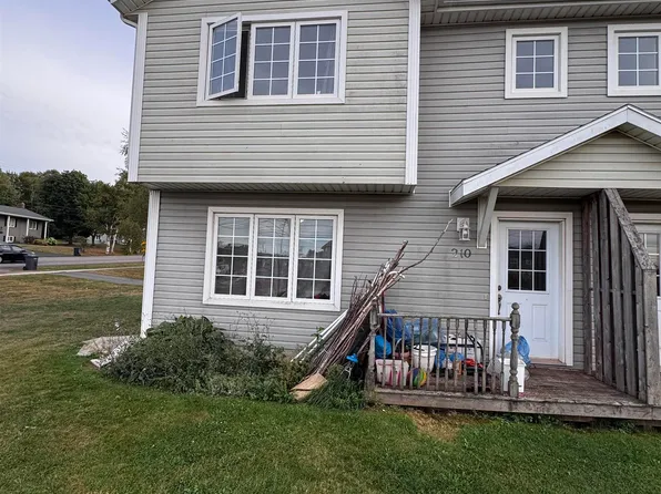 210 Stratford Rd, Stratford, PE C1B 1P6