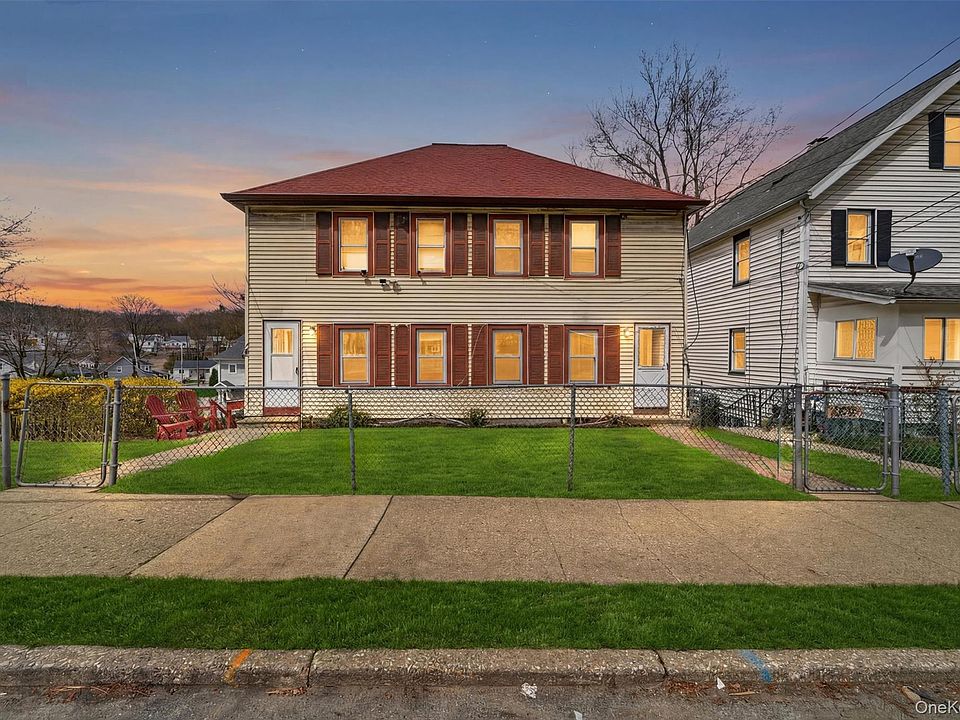 1st image of 664-666 N Division Street