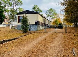 2821 Pinecrest Dr, Fayetteville, NC 28306