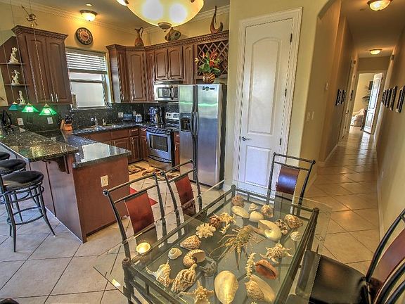 4th image of 121 E Saturn Ln #3