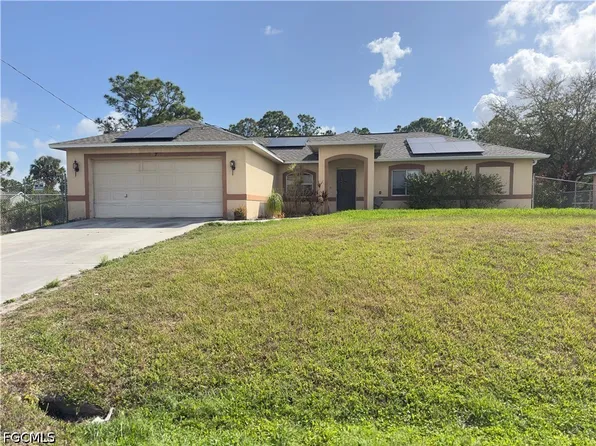 817 Holmes Ave, Lehigh Acres, FL 33936