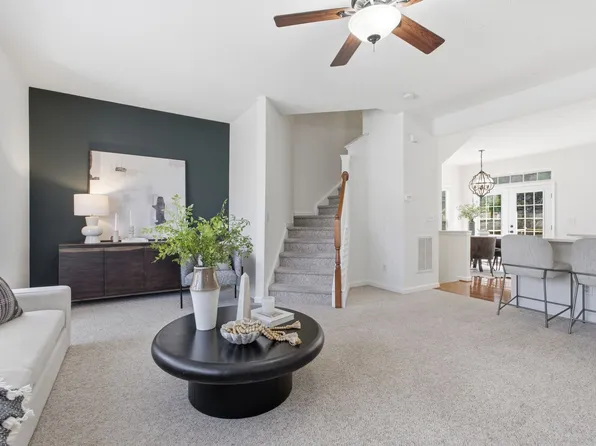 7277 Charlotte Pike Unit 213, Nashville, TN 37209