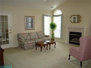 5th image of 3655 Colonial Dr