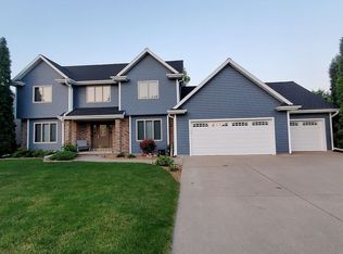 340 Forest View Rd, Oshkosh, WI 54904